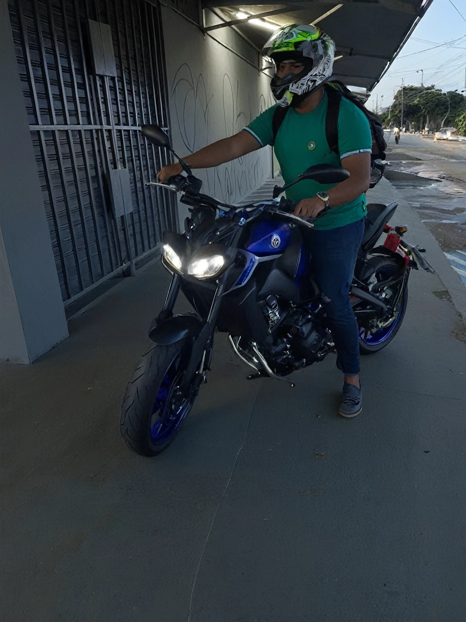 ((melhor qualidade)), ((Obra de arte)), (detalhado), 1 rapaz, em uma motocicleta