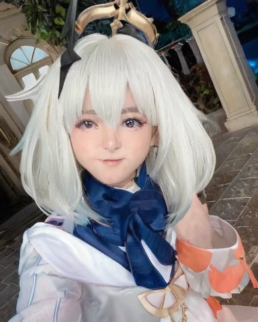 Genshin cosplay as shown in the picture
