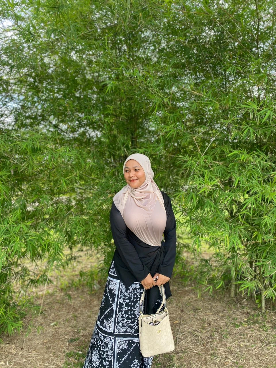 High resolution UHD, Improvement of quality, Soft lighting, Highly detailed, Very detailed on clothes, high quality clothes, Advanced Details, Sharp Focus, High resolution, Big Breasts, Breasts Covered With Hijab and Dress, Real clothes, Real Lighting, Same clothes, Same Clothes With Big Breasts, Big Boob Undershirt covered, A Girl Wearing Niqab