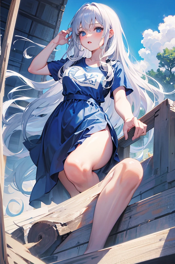 Wavy Hair、8K, Highest quality, masterpiece, Ultra-detailed、Silver Hair、Bob Hair、full lips、Blue Eyes、18Year-old beauty、Portrait、intersection、T-Shirts、