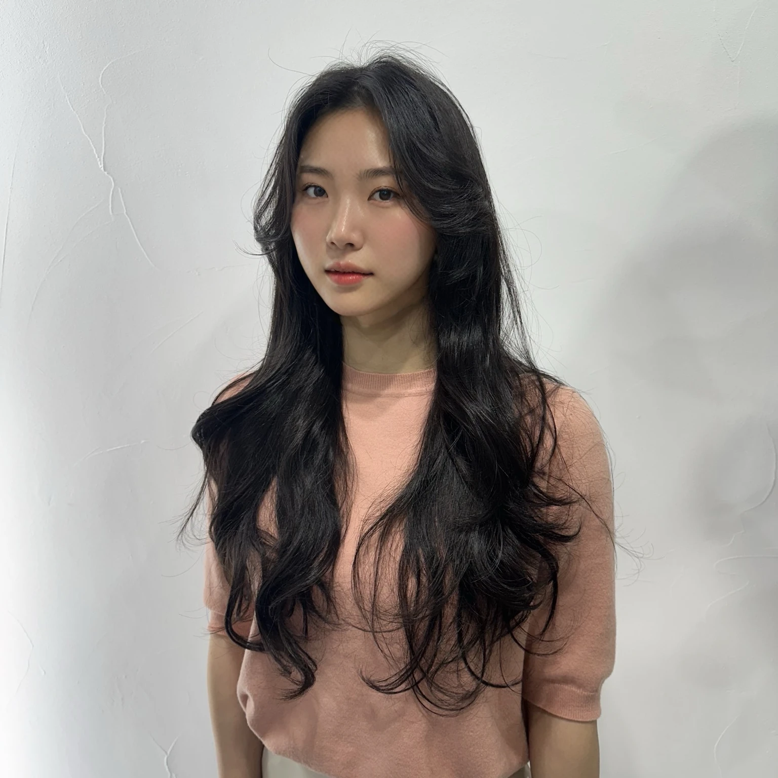 Best Quality, 8k, Masterpiece, (Portrait: 1.3), (photo realistic:1.4), (hyper realistic:1.4), Sharp Focus, looking at viewer, (smoother lighting:1.1), (increase cinematic lighting quality:0.9), realistic lighting, backlighting, light on face, ray trace, (brightening light:1.2), (Increase quality:1.4), sharp detail, (best quality real texture skin:1.4), finely detailed eyes, black_eyes, finely detailed face, 25 year old Korean woman
