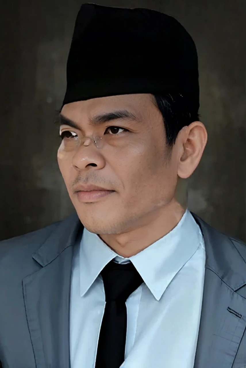 Indonesian man aged 40 years and over, wearing black Songko, transparent glasses, gray jacket, brown skin. HD realistic photos