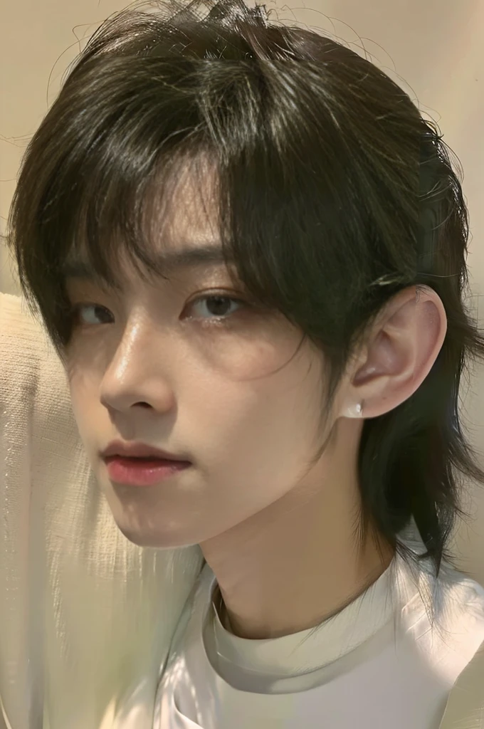 masterpiece、(top-quality)、((high-level image quality))、One Manly Boy、Slim body、((White Y-shirt and long black pants))、(Detailed beautiful eyes)、September Night Road、sitting on a curb、Face similar to Chaewon in Ruseraphim、((short hair above the ears))、((Smaller face))、((Neutral face))、((Light brown eyes))、((Korean boy))、((18year old))、((Handsome man))、((Wild look))、((Korean Makeup))、((elongated and sharp eyes))、((Sit next to the viewer))、((shot from a side angle))、((The upper part of the body))、((Close-range shooting))
