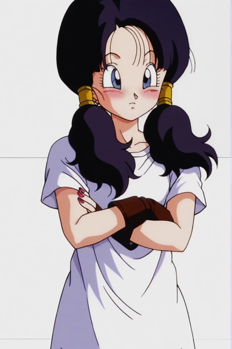 sauce_anime, score_9, score_8_superior, score_7_superior, anime screencap,
videl dbz, 眉をsuperiorげる, One girl, alone, Purple Hair, blue eyes, Black Hair, White shirt, Cowboy Shot, Long shirt, Semi-long hair, Short sleeve, Arms crossed, Brown gloves, blush, Look to the side, Wind, nail, eyelash, Simple Background, White Background,