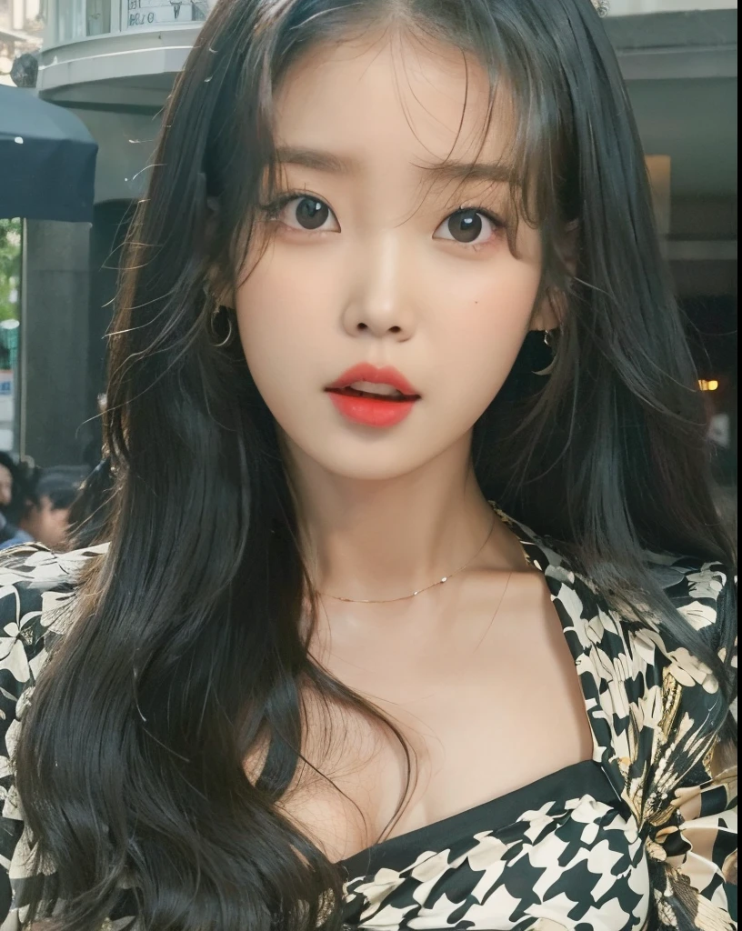 a close up of a woman with long hair wearing a black and white dress, jennie blackpink, jossi do blackpink, Parque Roseanne do Blackpink, sun yunjoo, Retrato de Jossi de Blackpink, Heonhwa Choe, Jaeyeon Nam, Jinyoung Canela, Parque Ji-min, jisoo do blackpink, Jisoo do Blackpink, Gongbi, tzuyu from twice