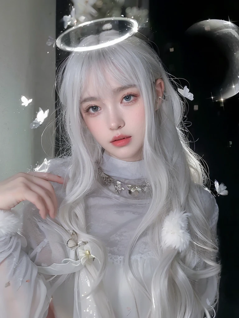White long curly hair,Natural and beautiful hair,The background is simple, clean and beautiful