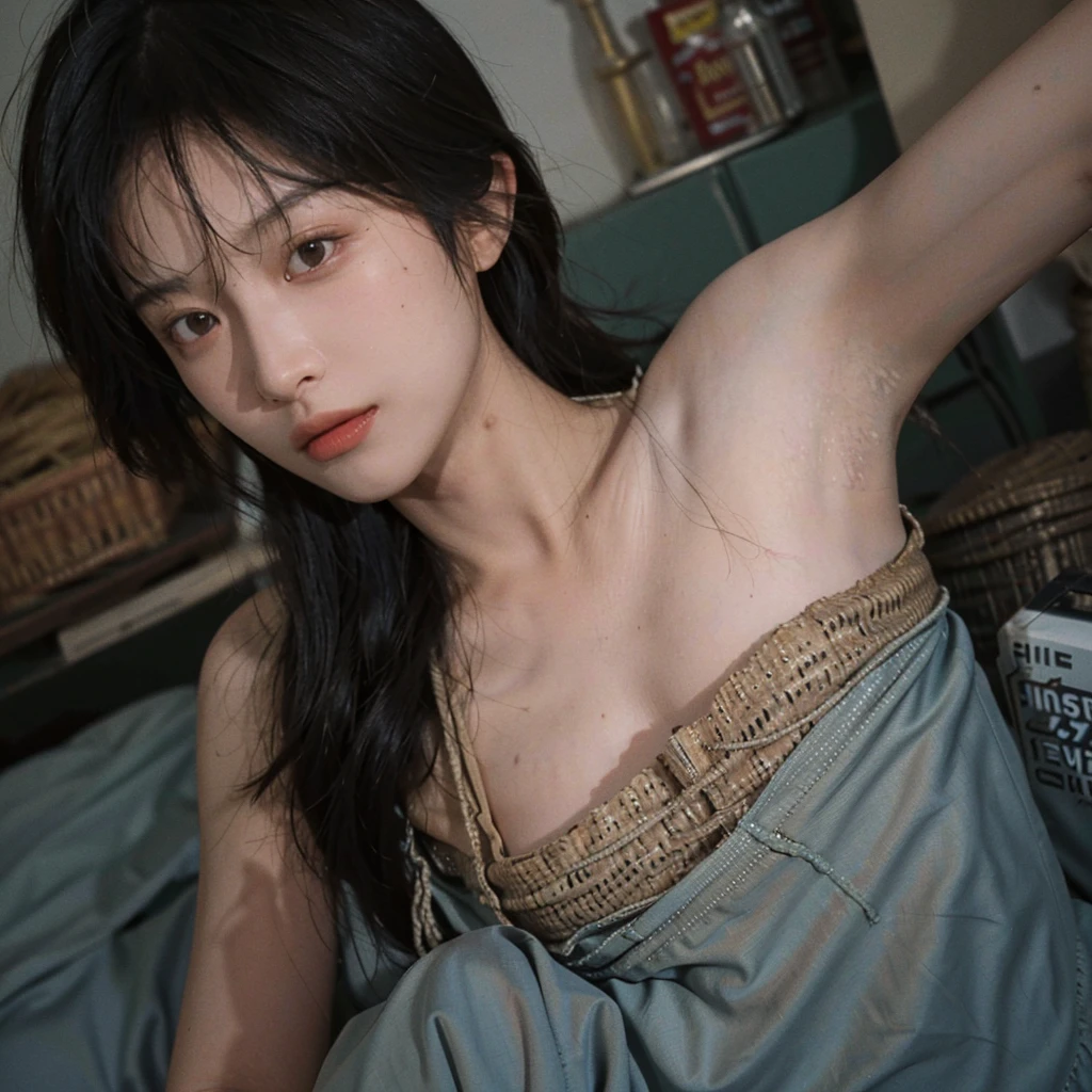 8K, Best Quality, Masterpiece, Ultra High Resolution, (Realism: 1.4), Original Photo, (Real Skin Texture: 1.3), (Film Grain: 1.3), (Selfie Angle), 1 Girl, Beautiful Emerald Eyes and Face Details, Masterpiece, Best Quality, Close Up, Upper Body, Looking at the Viewer