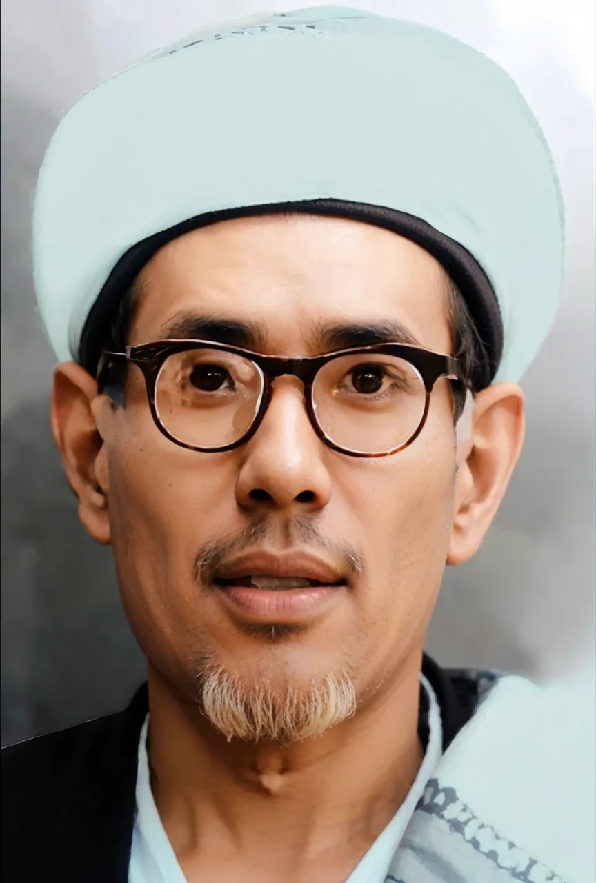 Indonesian Muslim man, brown skin, clean face with slight wrinkles, round eyes, wearing a round white turban, wearing an old colored jacket, there is a scarf over his left shoulder, wearing transparent glasses. HD Quality realistic images.
