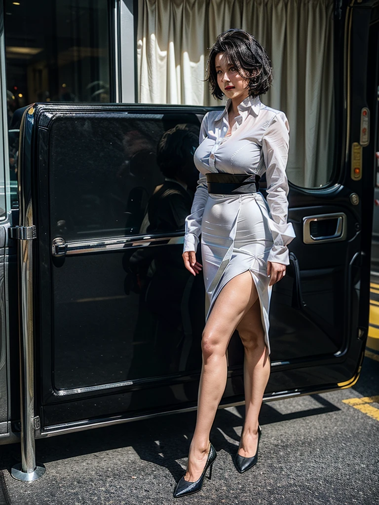 OL、Beautiful girl、Outstanding style、nice buddy、glamorous、、navy blue business suit、white shirt, Skirt、Garter belt and black 30 denier stockings、High heels、office、standing、The whole body is visible, (mature woman), 45 years old, (black short hair)