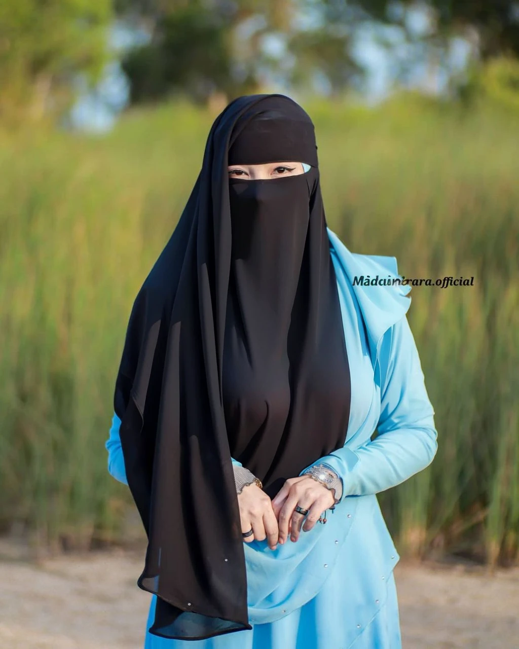 High resolution UHD, Improvement of quality, Soft lighting, Highly detailed, Very detailed on clothes, high quality clothes, Advanced Details, Sharp Focus, High resolution, Big Breasts, Breasts Covered With Hijab and Dress, Real clothes, Real Lighting, Real Colour Clothing, Same clothes, Same Clothes With Big Breasts, Big Boob Undershirt Covered, Malay Girl Wearing Niqab, Biggest Boobs Undershirt