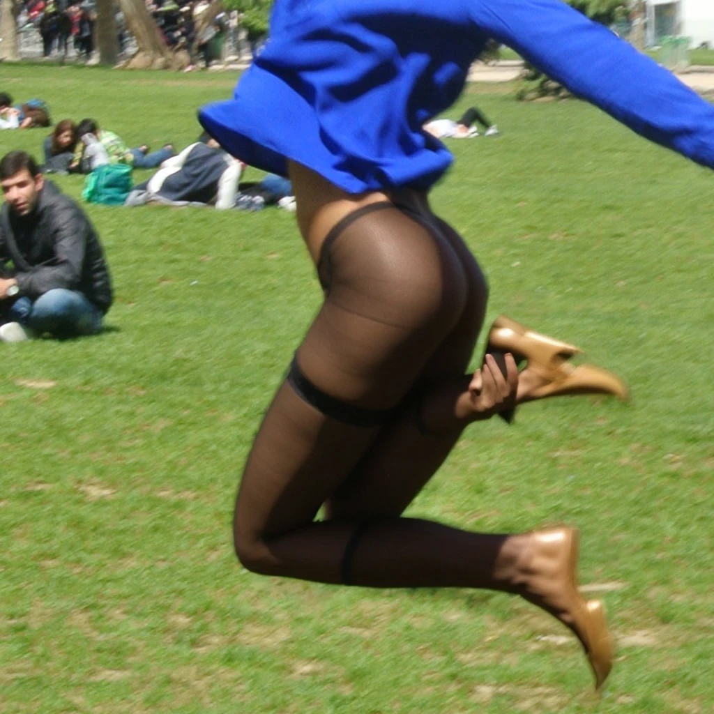 afro jumping, nude, stockings, stilettos, photo