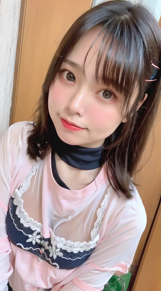 1 female、Highest quality、Ultra-high resolution、(Realistic:1.4)、blush、cute、(Detailed face)、Laughter、Looking into the camera、Inside the room、Tight T-shirt、Accentuate your breasts、Large Breasts、Shortcuts、Mole in the eye、Upper Body、Selfie from diagonally above、Married women