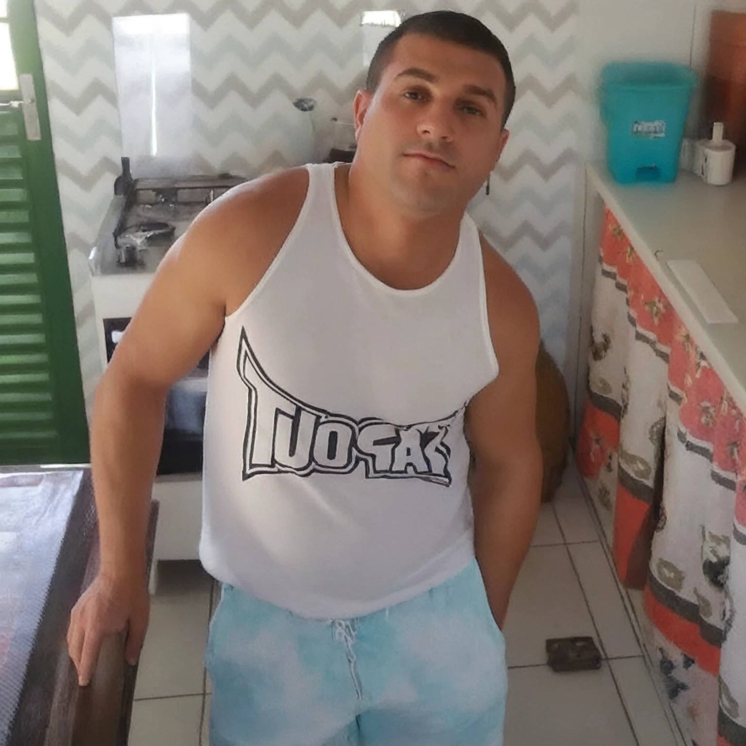 a close-up of a man, full face coverage, symmetrical face, ((do not alter the image)), realistic image, do not alter the image, dressed, (realistic photo:1.4), (hyper-realistic:1.4), (realistic : 1.3), (softer lighting: 1.05), (increase cinematic lighting quality: 0.9), 32K, realistic lighting, backlight, face light, ray trace, (bright light: 1.2), (increase quality: 1.4), (best quality real texture skin: 1.4), finely detailed eyes, finely detailed face, fine quality eyes, (increase skin texture beauty: 1.1