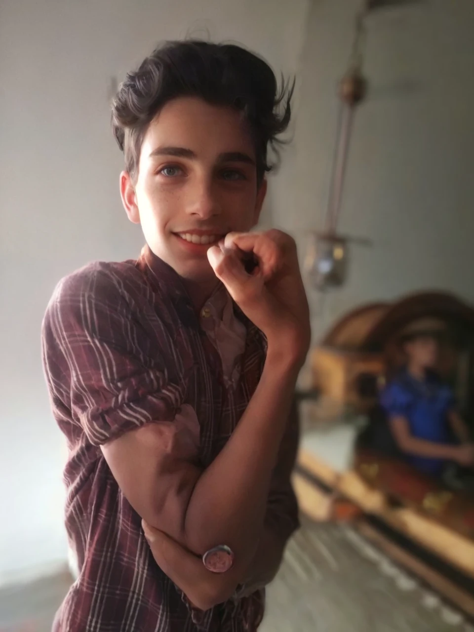timochal2023, 1boy, male snow white , 17th century clothes, white ascot, pendant, steampunk, grim fairytales , mechanical arm, uhd, best quality, masterpiece, trending on arstation, rtx on, reflections, dramatic lighting, cinematic lighting, depth of field, smile, gothic, disney, 1boy, short hair, black hair, ascot, brooch, freckles, prosthesis, brooch, frills, royal blue coat, frilled sleeves