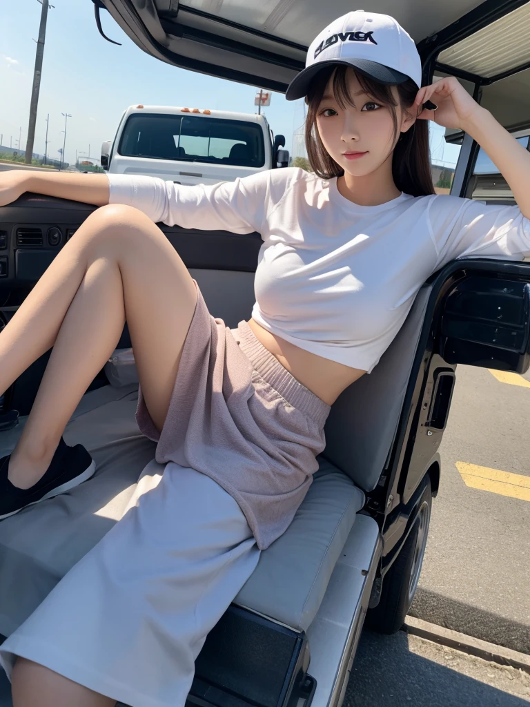 20-year-old women、Beauty、8K、Truck driver
