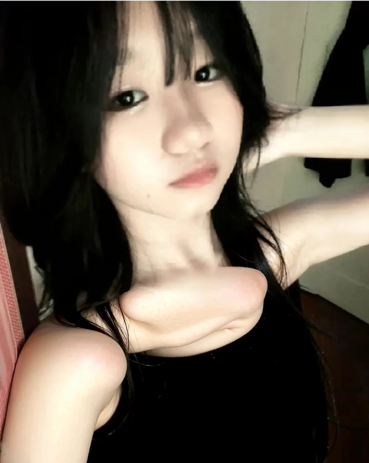 ((Highest quality)), ((masterpiece)), Realistic,girl,(nude) ,(naked),big breast