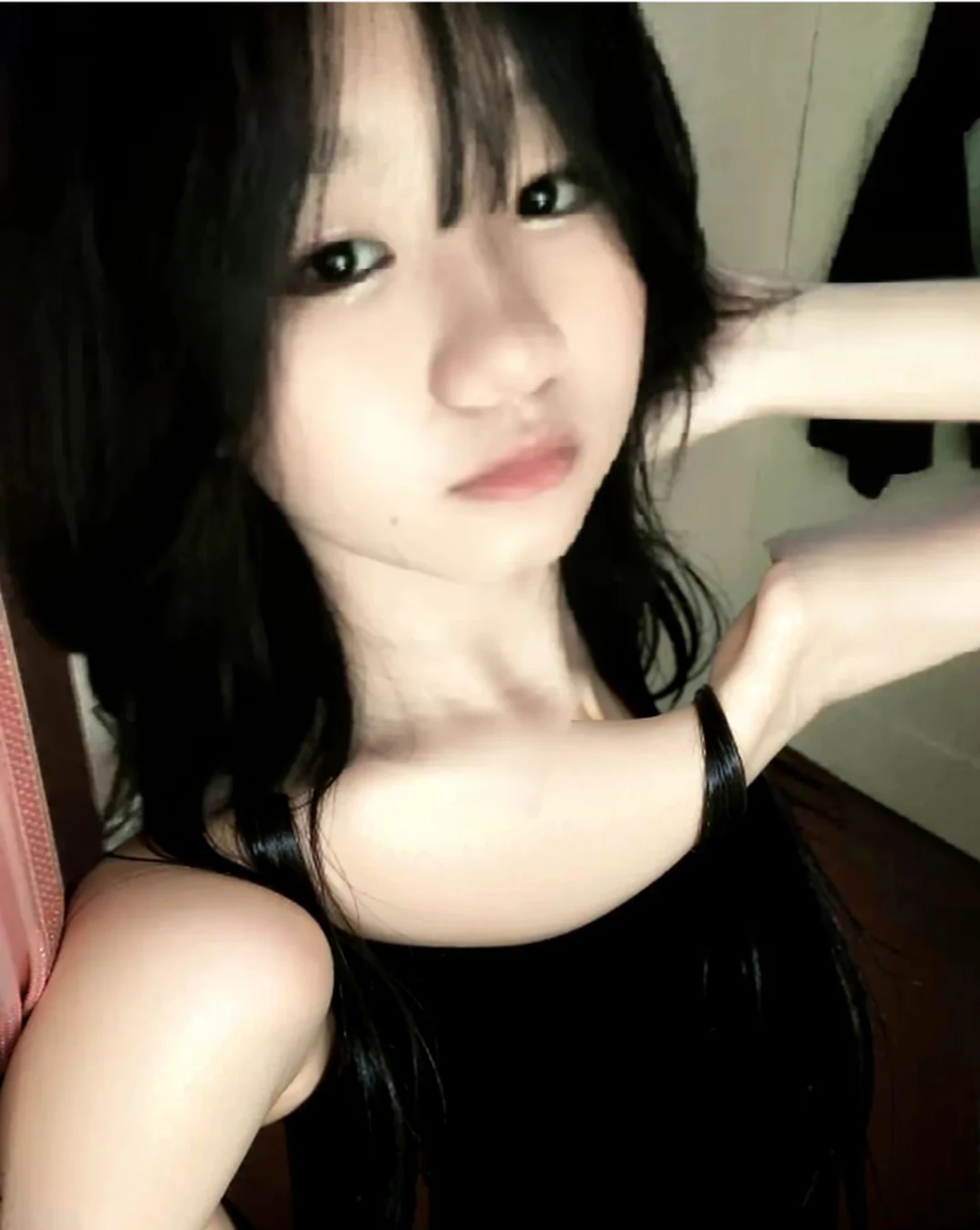 ((Highest quality)), ((masterpiece)), Realistic,girl,(nude) ,(naked),big breast