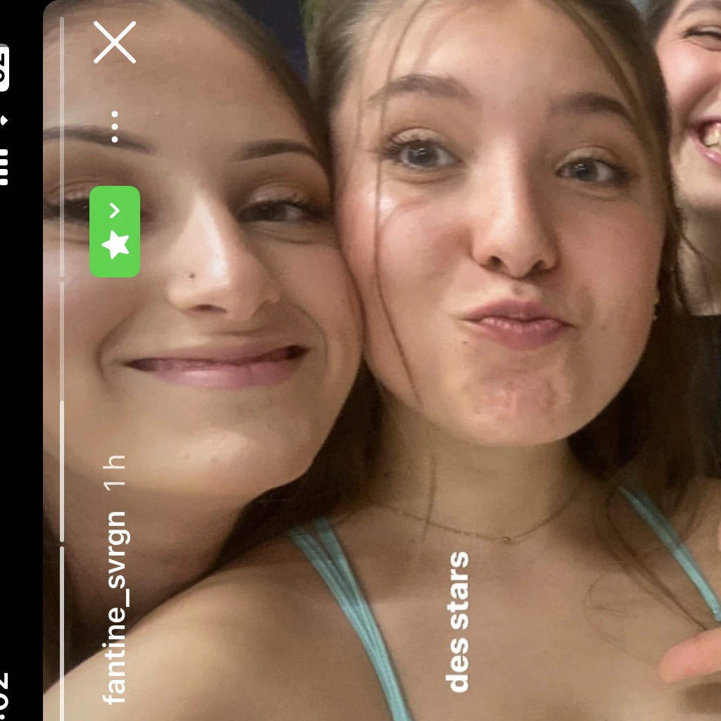 Faire en sorte qu’on voit tout le corps de la fille du milieu
