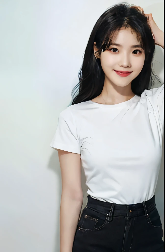 masterpiece、Highest quality、1 person、Black Hair、fine、smile、young、Scissors、White T-shirt、Black trousers、front、Tie your hair、