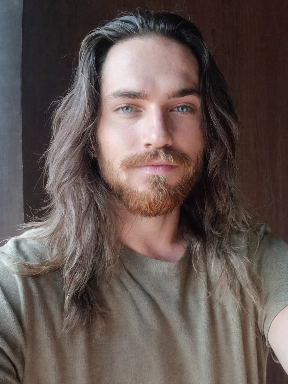cheveux longs avec une barbe,  ses cheveux sont en désordre et négligés, 28 ans, 32 ans, une photo d'un homme échevelé, ambiance fallout, avec des yeux bleu lumineux