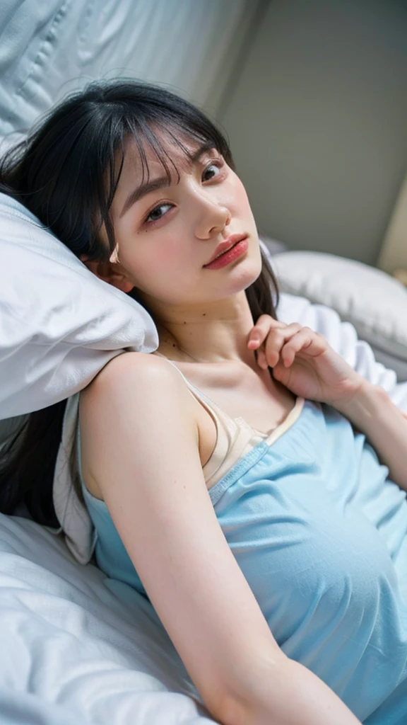 Supergirl with very large breasts、Acme facial expressions、(Lying on your back in bed:1.7)、(Lean back:1.4)、Grab the pillow with both hands、(Open your mouth wide:1.6)、Close ~ eyes、Lift your chin、Frowning、Close up on the inside of the mouth、Detailed depiction of the mouth、