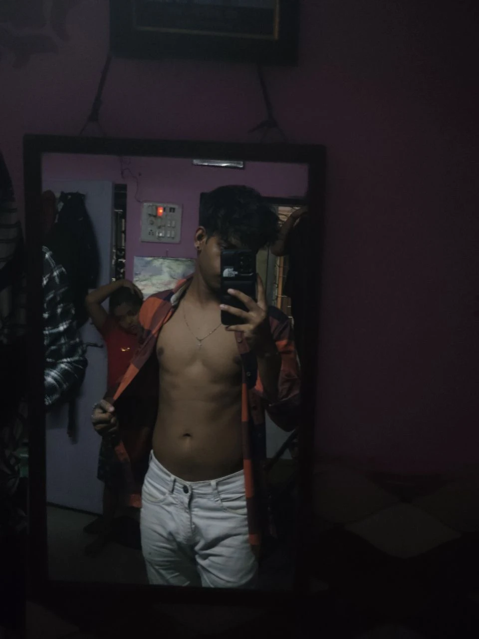 Aesthetic
body abs and good lighting