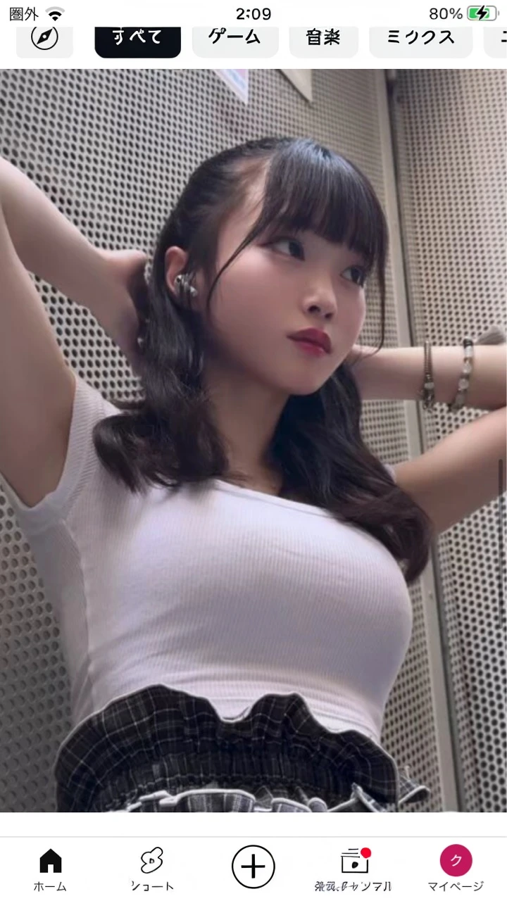 1girl, fully nude, naked body, undressing, detailed breasts, detailed vulva, detailed buttocks, photorealistic, 8k, high quality, intricate details, natural lighting, realistic skin textures, hyper detailed, highly detailed, masterpiece
