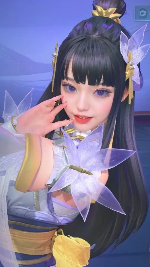 (Best quality, 8k, masterpiece: 1.3), a beautiful woman with perfect figure: 1.4, dark brown hair, wearing a pendant, wearing an apron, in the kitchen, highly detailed face and skin, detailed eyes, double eyelids, big breasts