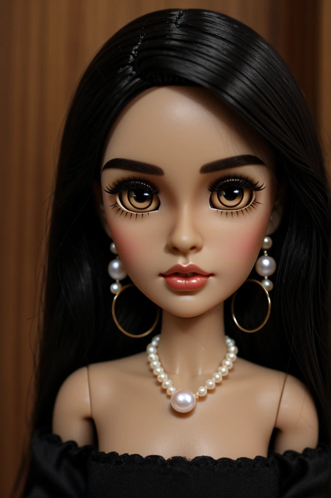 Blythe doll, wavy black hair, brown skin, big lips and refined nose, big dark eyes, with pearl earrings and pearl necklace and black clothes