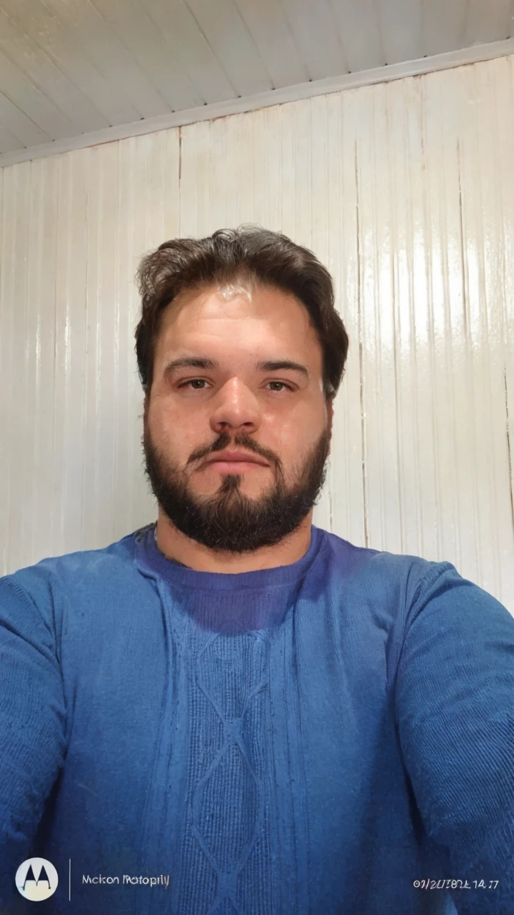 (masterpiece, best quality:1.2),((best quality)), ((ultra res)), ((photorealistic:1.4)), (intricate details), photograph, photo of 22-year-old guy, selfie, upper body, solo, wearing muscle shirt, outdoors, cheerful, happy, looking at viewer, skin texture, photo grain, close up, RAW photo.