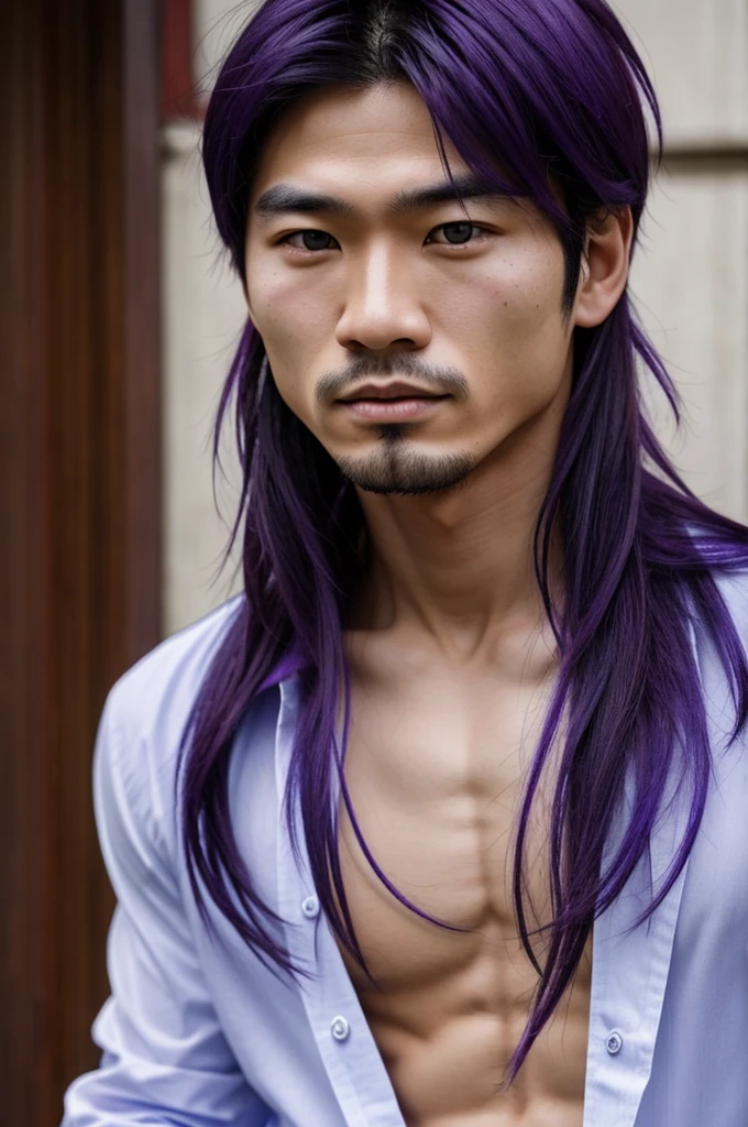 Asian Chico ,with long dark violet hair  ,white skin with scars and heterochromatic eyes in blue and reddish purple