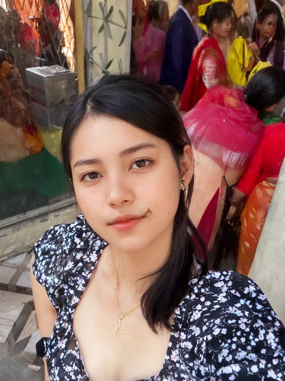 dressed, (photo realistic:1.4), (hyper realistic:1.4), (realistic:1.3),
(smoother lighting:1.05), (increase cinematic lighting quality:0.9), 32K,
1girl,20yo girl, realistic lighting, backlighting, light on face, ray trace, (brightening light:1.2), (Increase quality:1.4),
(best quality real texture skin:1.4), finely detailed eyes, finely detailed face, finely quality eyes,
(tired and sleepy and satisfied:0.0), face closeup, t-shirts,
(Increase body line mood:1.1), (Increase skin texture beauty:1.1)
