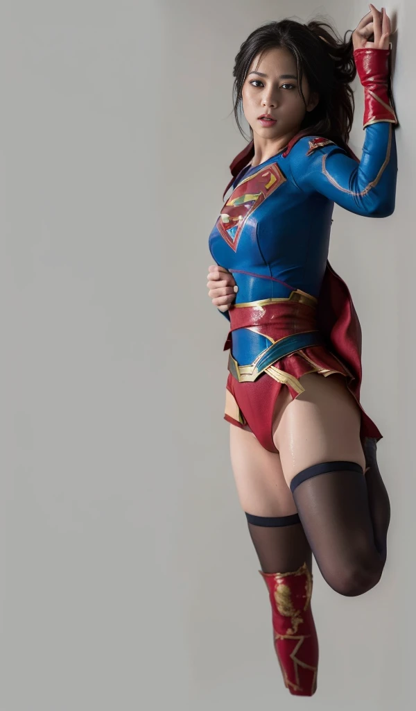 (((Highest quality、8K、masterpiece:1.3))、Supergirl、胸にSupergirlのロゴ、Sharp focus:1.2、Beautiful woman with perfect figure:1.4、Thin abdominal muscles:1.2、((Layered Cut、Huge boobs:1.2))、Wet body:1.5、非常に詳細な顔と肌の質感Supergirl、Bloodstained、Clothes are shredded、Torn、Highest quality, Familiar, High resolution), 1 Girl, Supergirl、Super Heroine、Bishoujo Warrior、defeat、Lying down'return、falling、knock out、フィットしたSupergirlのコスチューム、Enlarge your breasts、Muscular、alone, From above,sleepy, Sleepワイン, Doll joints、Sleep、it hurts、it hurts look、syncope、cadaver、Beautiful crotch、High detail、8K