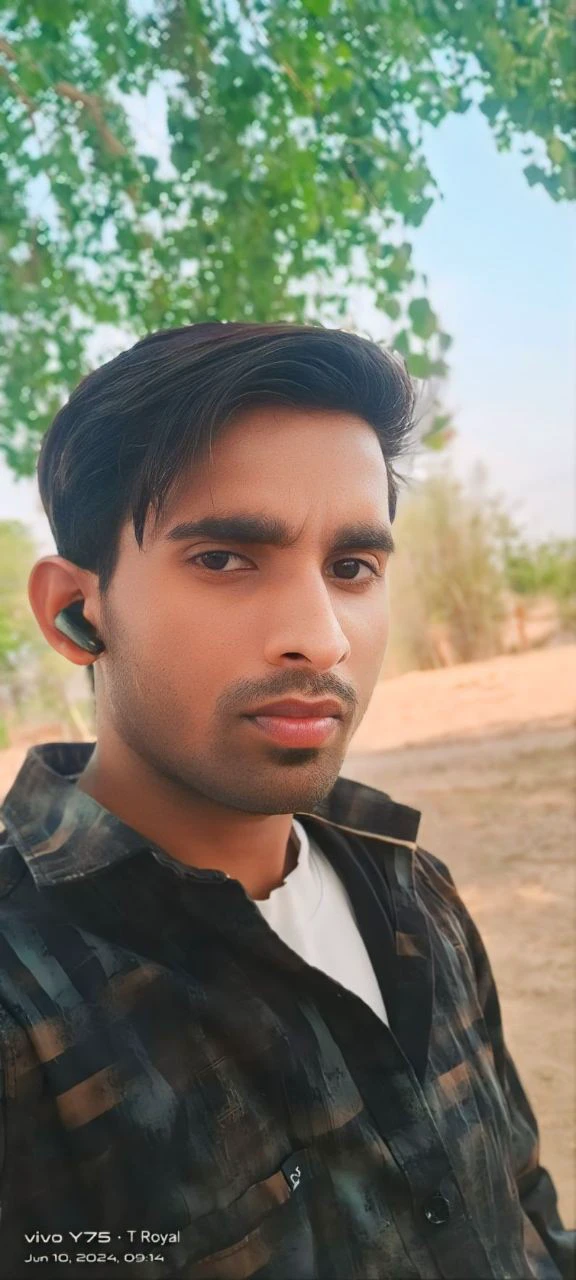 Tinkoo Royal🇮🇳