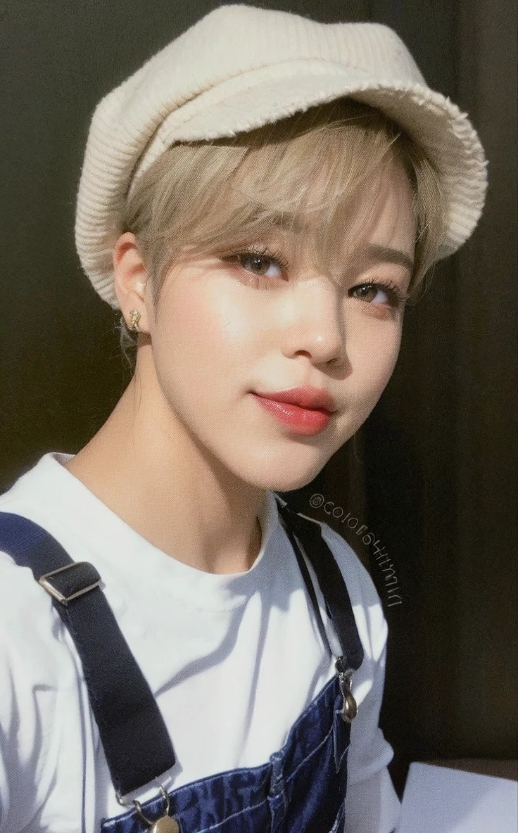  red lipstick, jimin\'s plump lips, jimin, jimin\'s grecian nose, park jimin, accurate jimin face, jimin\'s right eyelid swollen, femenine, adorable Korean face, blonde, starry eyes