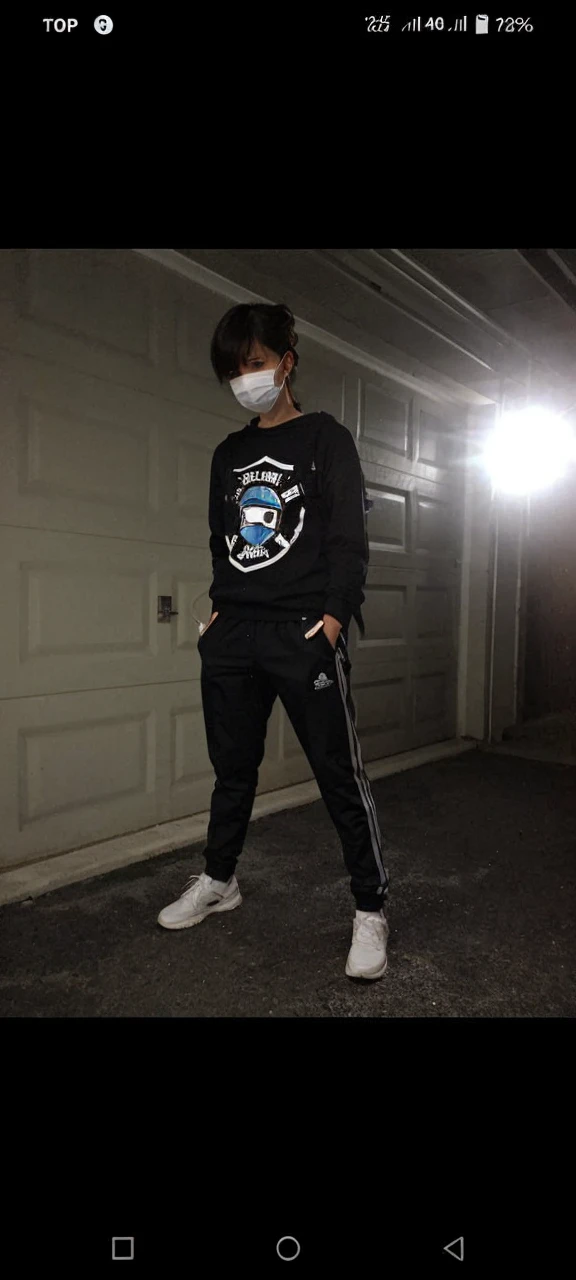 Make it wearing psychology student uniform and wearing a white facemask