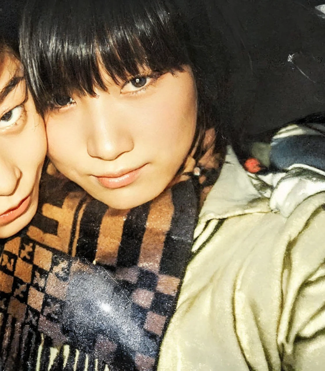 masutepiece, Best Quality, Illustration, Ultra-detailed, finely detail, hight resolution, 8K Wallpaper, Perfect dynamic composition, Beautiful detailed eyes, Women's Fashion,Very short hair,Natural Color Lip, Bold sexy poses,Smile,Harajuku、20 years girl、Cute、Sexy shot looking at camera