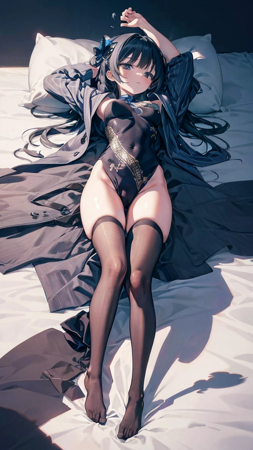 （Extremely detailed CG unified 8k wallpaper),(masterpiece), (Best quality), (Ultra Detailed), (Best Illustration),(The best shadow)，Lying in bed，Raise your hands above your head，Arms behind the back of your head，Legs apart，Open your legs