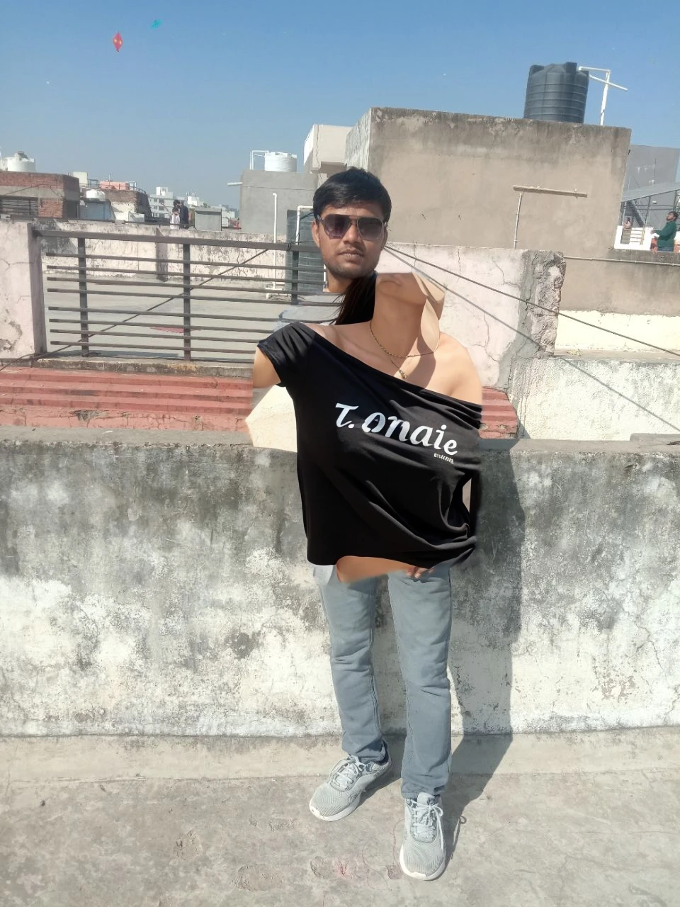T shirt a Black