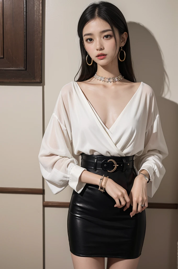Simple accessories：Choose simple and elegant accessories，Like small earrings、Thin leather belt、Simple watches, etc.，Avoid overly exaggerated decoration。