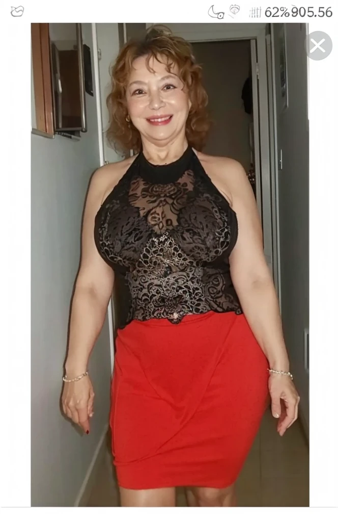 Beautiful old woman, smile,sexy,80 years old, curly hair,sexy,wearing a pearl necklace,Beautiful older woman, cute,smile,sexy,80 years old,,sexy,wearing a pearl necklaceold woman,busty,Curly hair