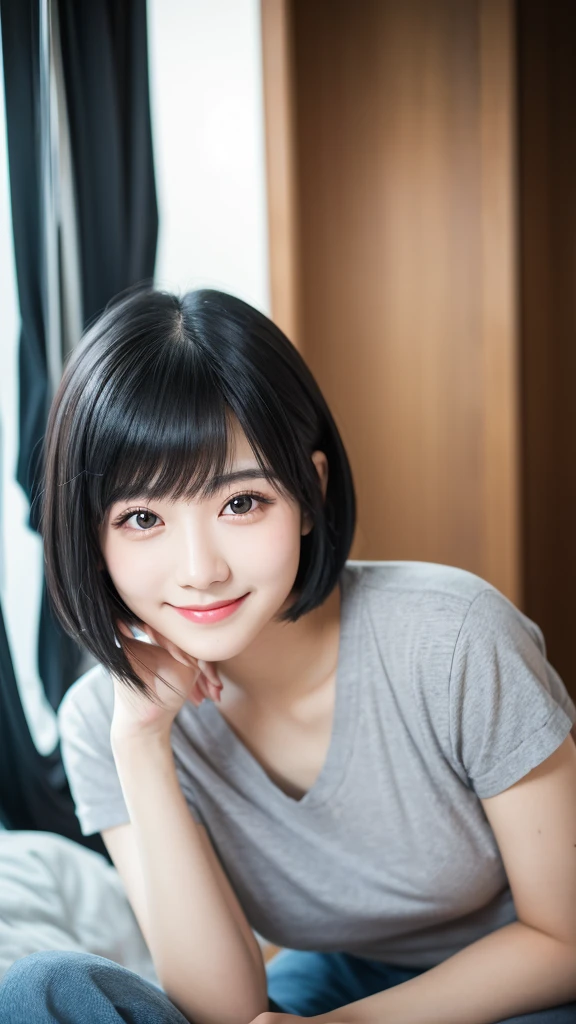 Black Hair、Shortcuts、23 years old、One girl、Fujifilm、X-S10、35mm、Prime Lenses、Studio Lighting、Gray Back、Natural Makeup、smile、looking at the camera、