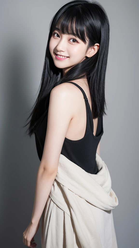 Black Hair、Shortcuts、23 years old、One girl、Fujifilm、X-S10、35mm、Prime Lenses、Studio Lighting、Gray Back、Black Buck、whiteback、Natural Makeup、smile、looking at the camera、