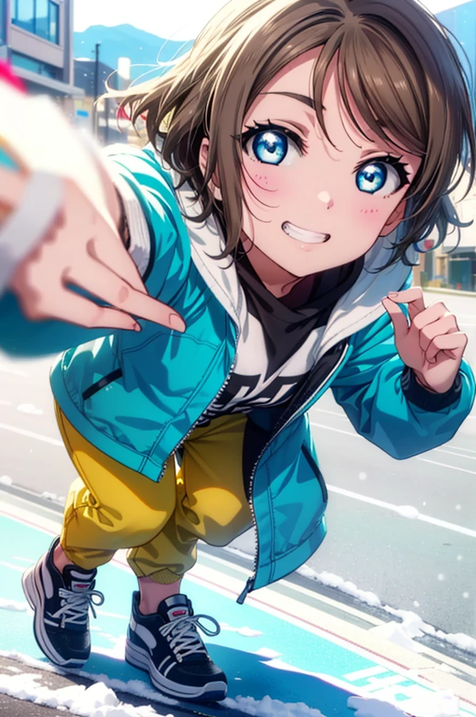 Yo Watanabe, Watanabe Yo, short hair, blue eyes, Brown Hair, smile, Grin,Yellow Wear、Outerwear is blue、Red trousers),sneakers,snow boardの上に乗ってスキー場を滑っている,(((Gliding from the summit)))、Ski resort on a sunny day、snow board、(((が坂道をsnow boardで下っている)))(((snow boardを着る)))、whole bodyがイラストに入る,
break ourdoors, Snow Mountain,
break looking at viewer, whole body,
break (masterpiece:1.2), Highest quality, High resolution, unity 8k wallpaper, (figure:0.8), (Beautiful attention to detail:1.6), Highly detailed face, Perfect lighting, Highly detailed CG, (Perfect hands, Perfect Anatomy),