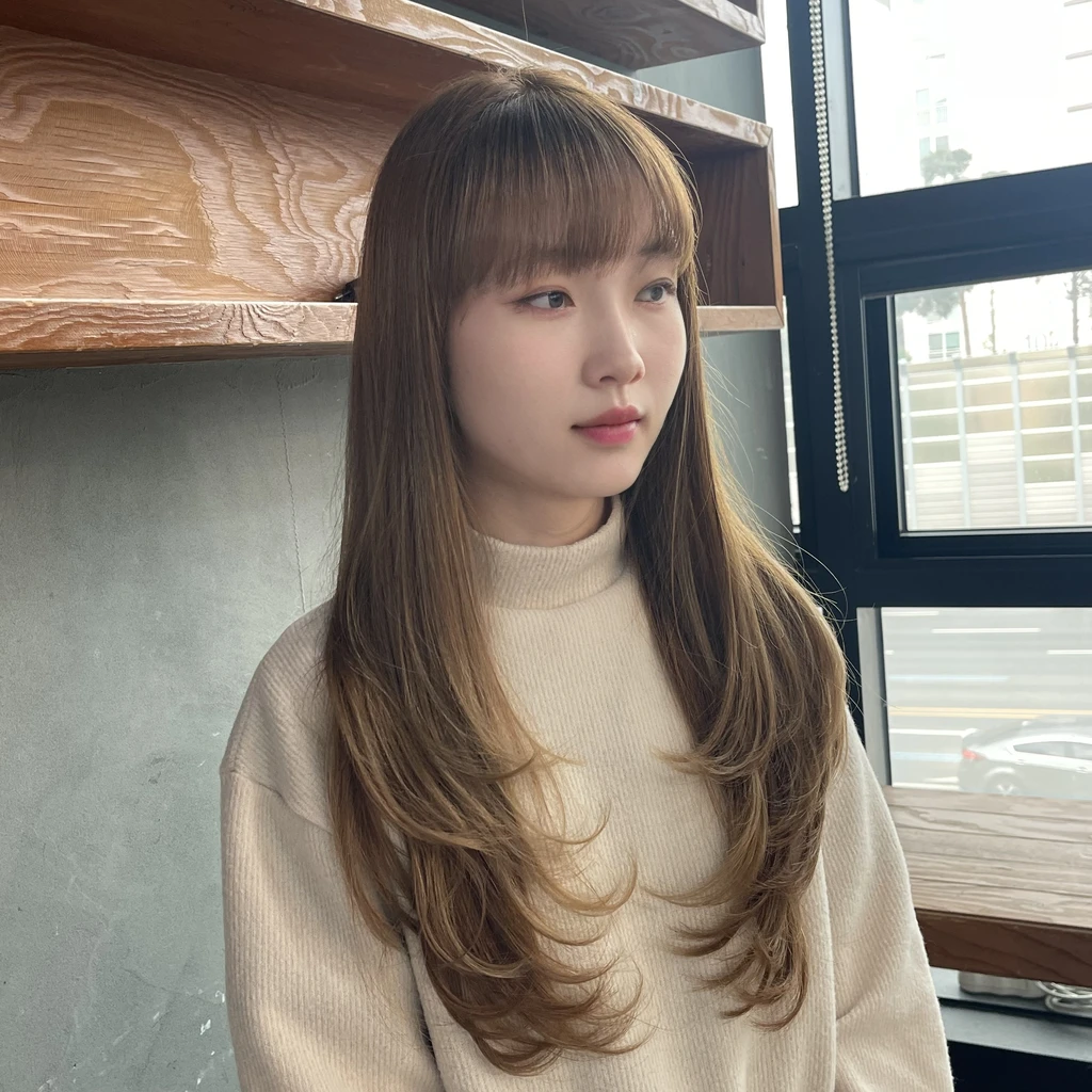 Best Quality, 8k, Masterpiece, (Portrait: 1.3), (photo realistic:1.4), (hyper realistic:1.4), Sharp Focus, looking at viewer, (smoother lighting:1.1), (increase cinematic lighting quality:0.9), realistic lighting, backlighting, light on face, ray trace, (brightening light:1.2), (Increase quality:1.4), sharp detail, (best quality real texture skin:1.4), finely detailed eyes, black_eyes, finely detailed face, 25 year old Korean woman