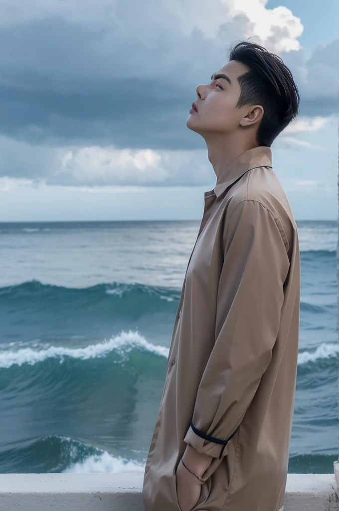 A young man in a shirt stood by the sea with a serious expression., looking into the distance,Eyebrows frowned.,He looked worried.,Turn your head slightly.,Cloudy day