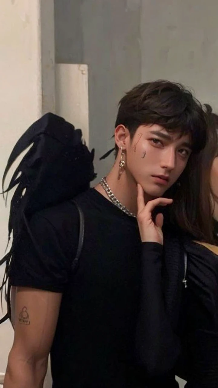 Jungkook 21 years old.