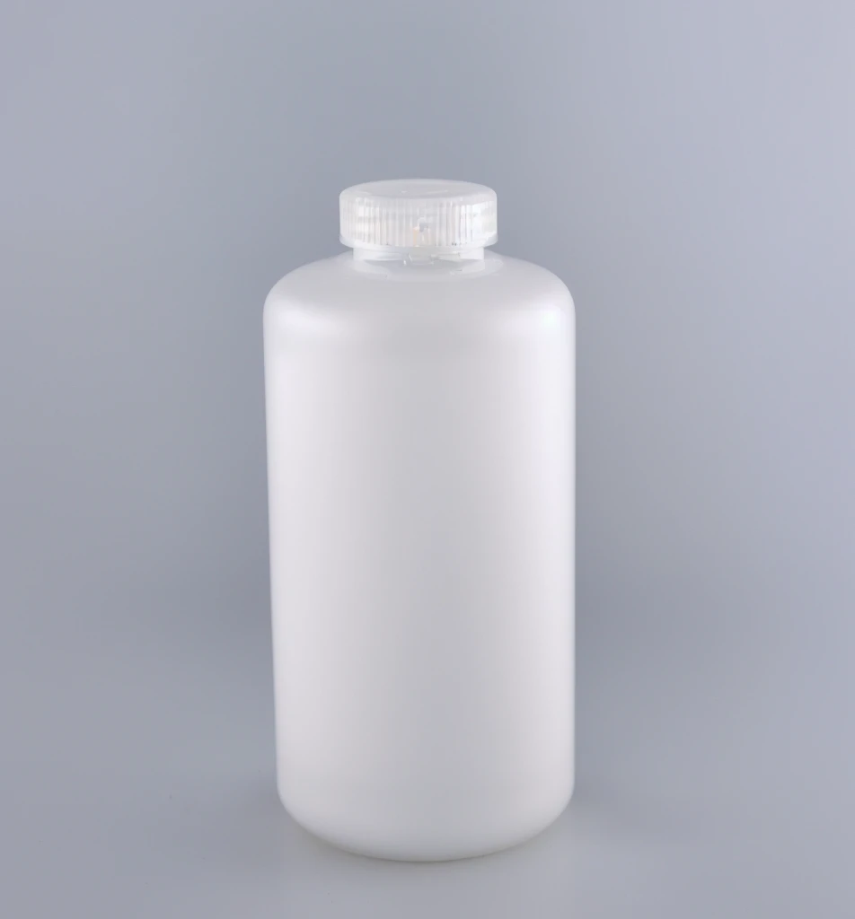there is a white bottle with a white lid on a gray background, round bottle, bottle, product photo, product introduction photo, white plastic, viscous liquid, hdpe, plastic bottles, productphoto, 1 5 0 ml lens, product image, 6 0 0 mm, 600mm, 8 0 0 mm, detailed product image, 3 0 0 mm Add an action of dripping nitric acid with a glass dropper
