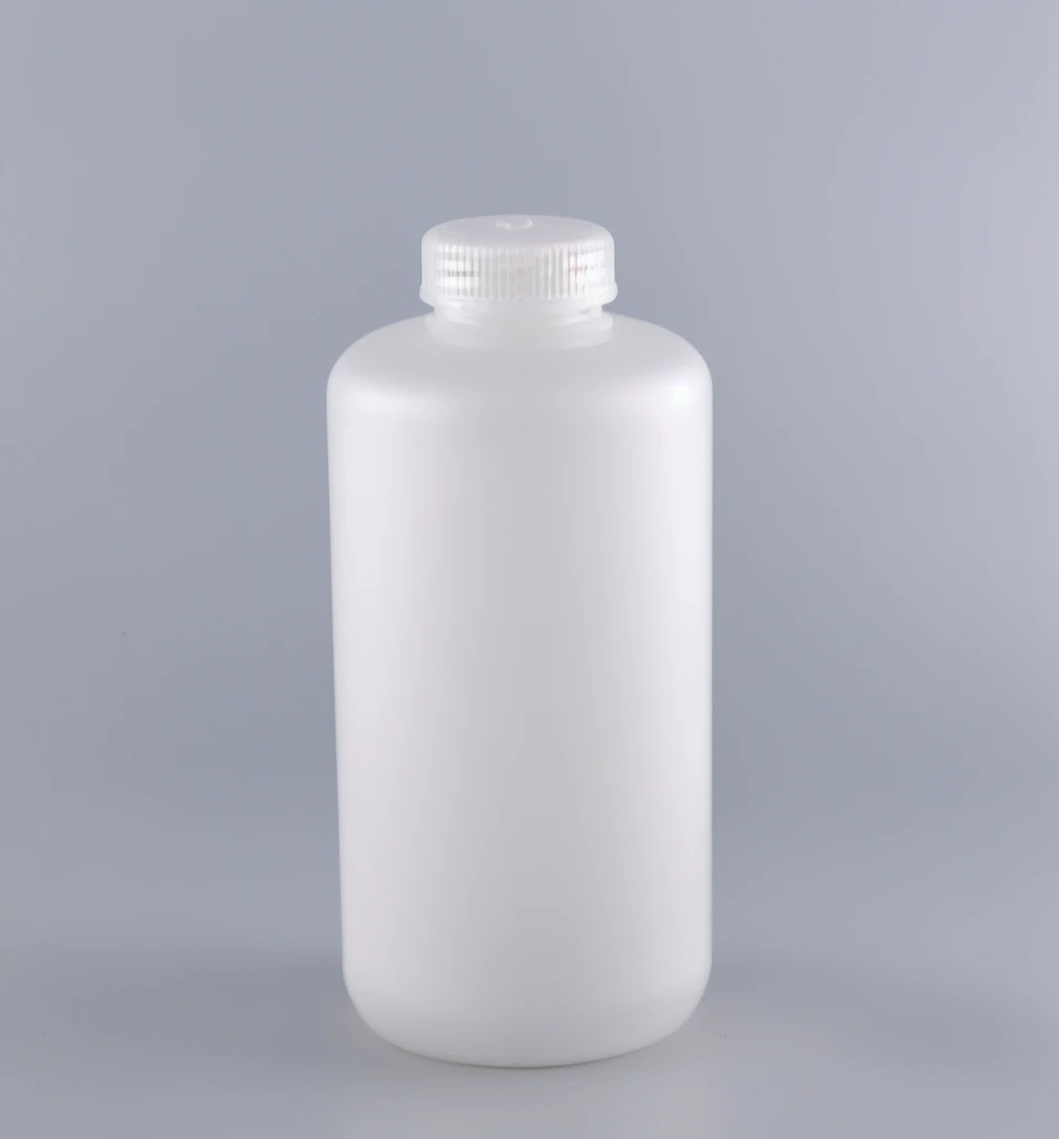 there is a white bottle with a white lid on a gray background, round bottle, bottle, product photo, product introduction photo, white plastic, viscous liquid, hdpe, plastic bottles, productphoto, 1 5 0 ml lens, product image, 6 0 0 mm, 600mm, 8 0 0 mm, detailed product image, 3 0 0 mm Add an action of dripping nitric acid with a glass dropper