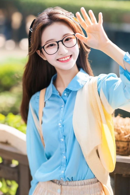 Highest quality、masterpiece、High sensitivity、High resolution、Detailed Description、Slender women、Slim Body、Glasses、Casual clothes、With a wave of hands、They come running up to me with a smile、